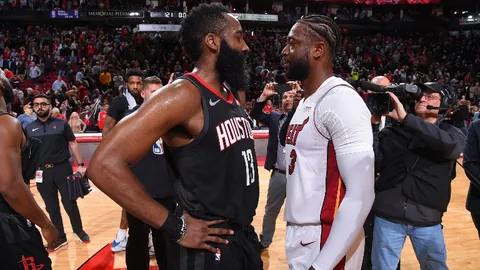 习近平深情挥手，中国体育代表团全场欢呼瞬间！